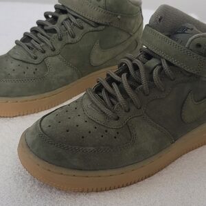 Nike Air Force One Army Green Size 13.5